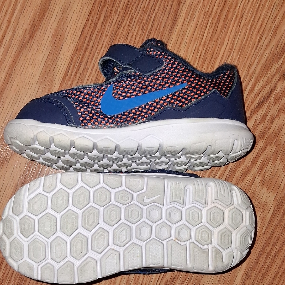 8c Lightly Used Nike Blue and Orange Sneakers for Active Comfort